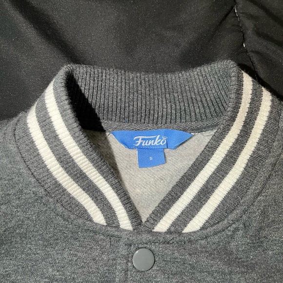 Men’s Funko Varsity jacket w/ Patches size Small Everett Freddy Funko Exclusive - Picture 3 of 13